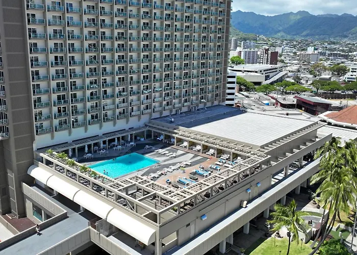 Ala Moana Hotel _ Ocean View With Balcony Honolulu